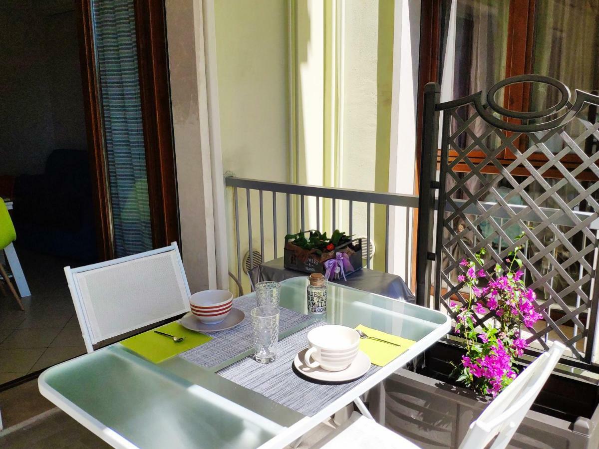 Bed & Smile Apartment Valeggio sul Mincio Bagian luar foto